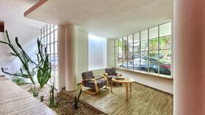 Lobby- click for photo gallery
